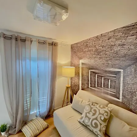 Casa Viola גרוסטו